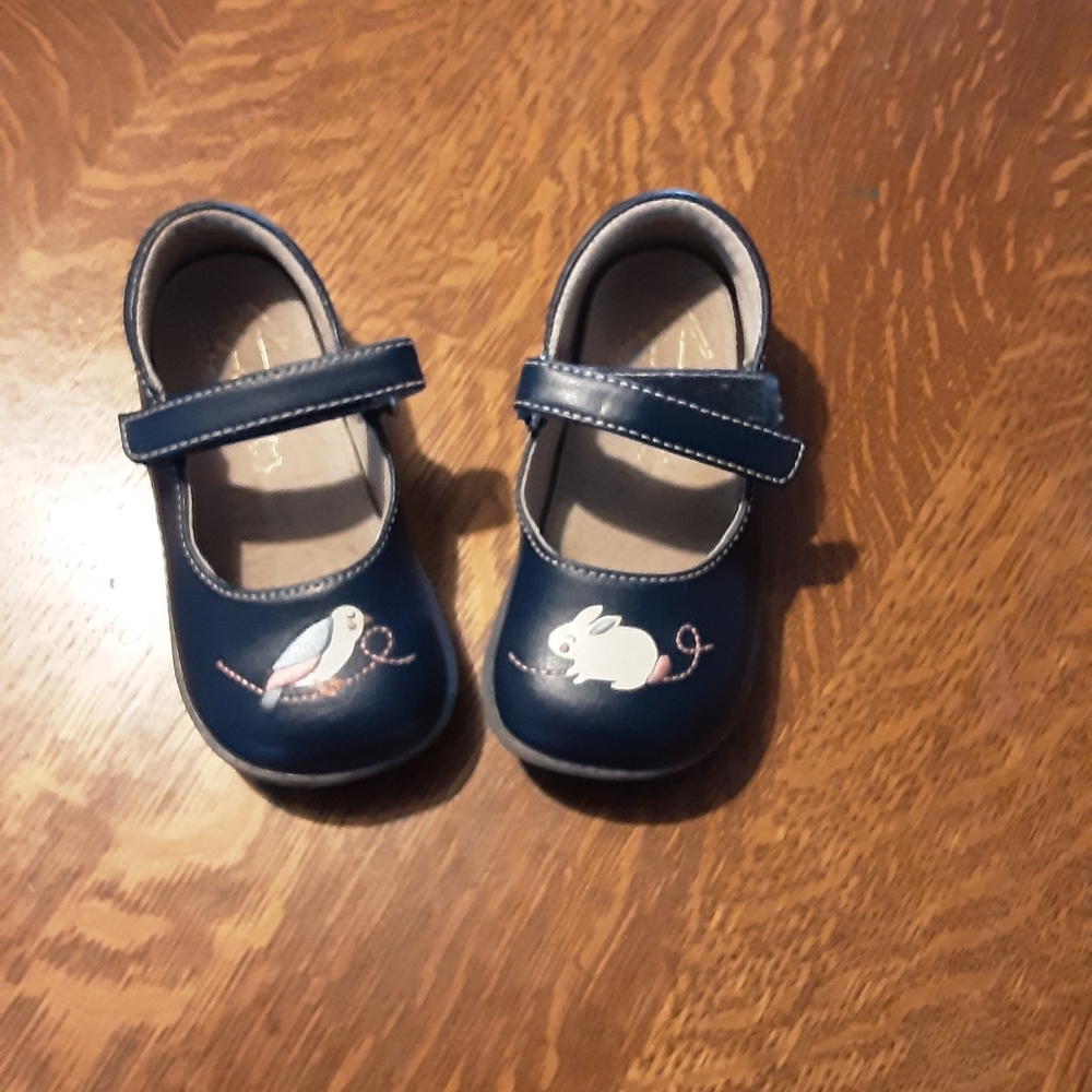 Little girls leather see Kai run maryjanes bird and bunny